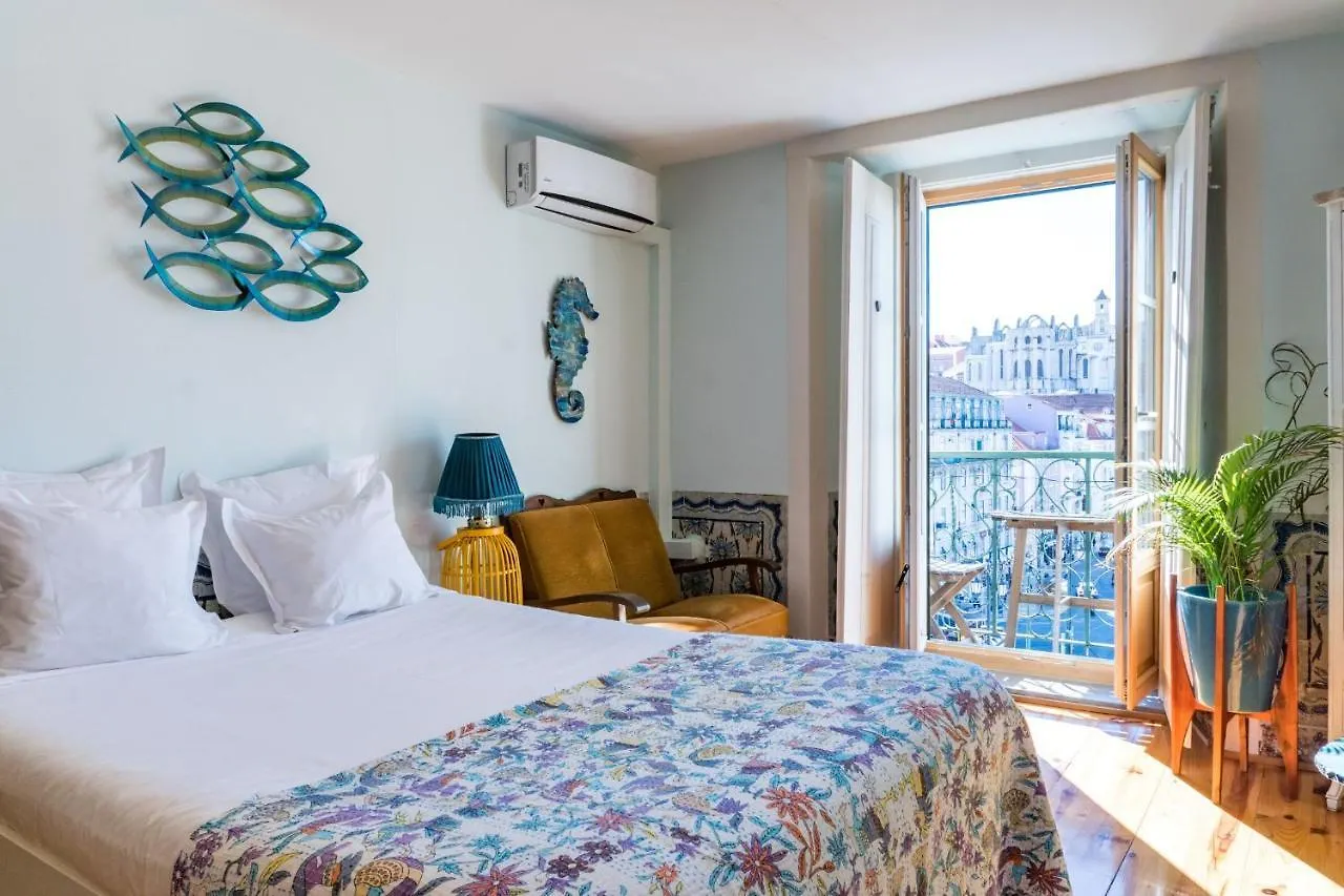 Lisbon Heart Apartments - Yellow Apartment By Lovelystay